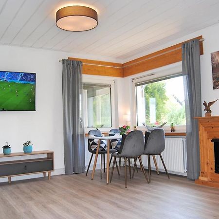 בוס Stilvolles Eifelhaus Am Nuerburgring Mit Eigenem Garten מראה חיצוני תמונה