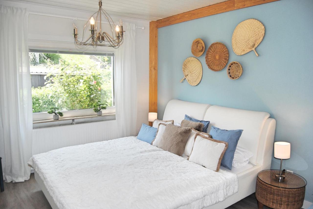 בוס Stilvolles Eifelhaus Am Nuerburgring Mit Eigenem Garten מראה חיצוני תמונה